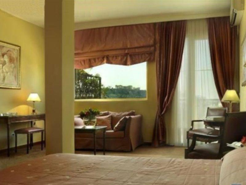 Best Western Esperia Palace Hotel เอเธนส์ ภายนอก รูปภาพ